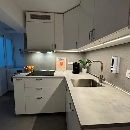 Increíble Piso Al Lado Del Centro De Apartamento *